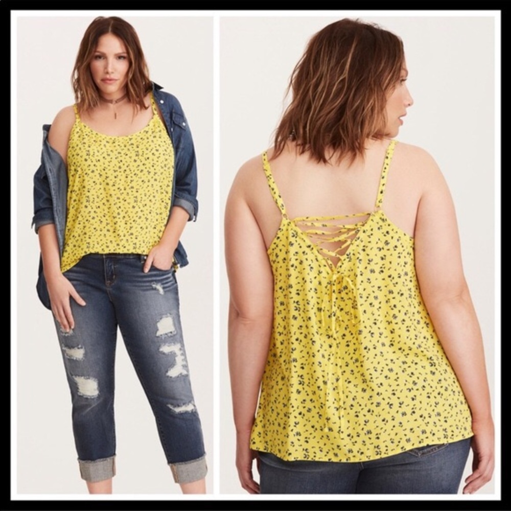 Torrid blouse size 3 yellow and flowers